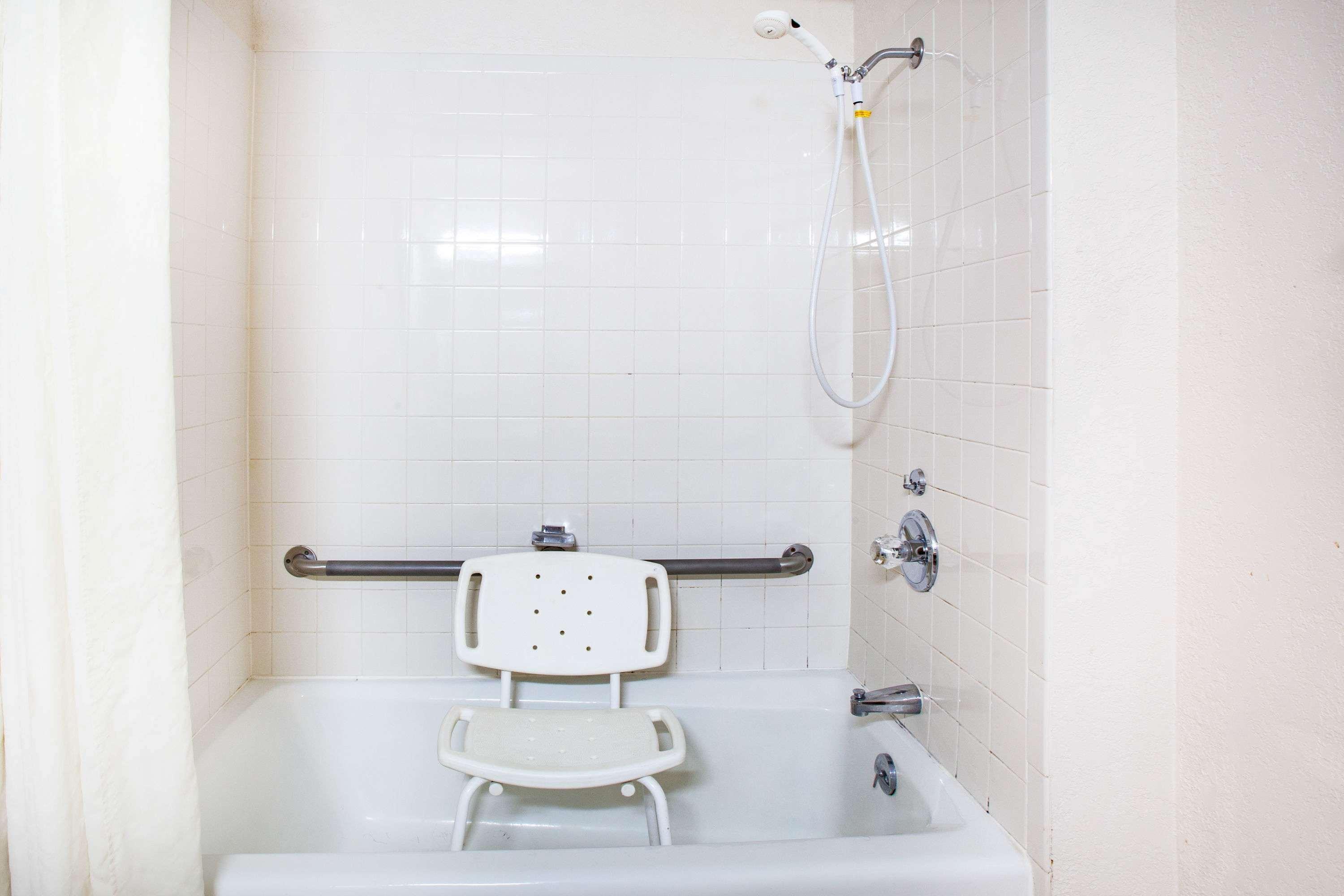 ซูเปอร์ 8 บาย วินด์แฮม ฮอตสปริง Hotel ฮอตสปริงส์ ภายนอก รูปภาพ